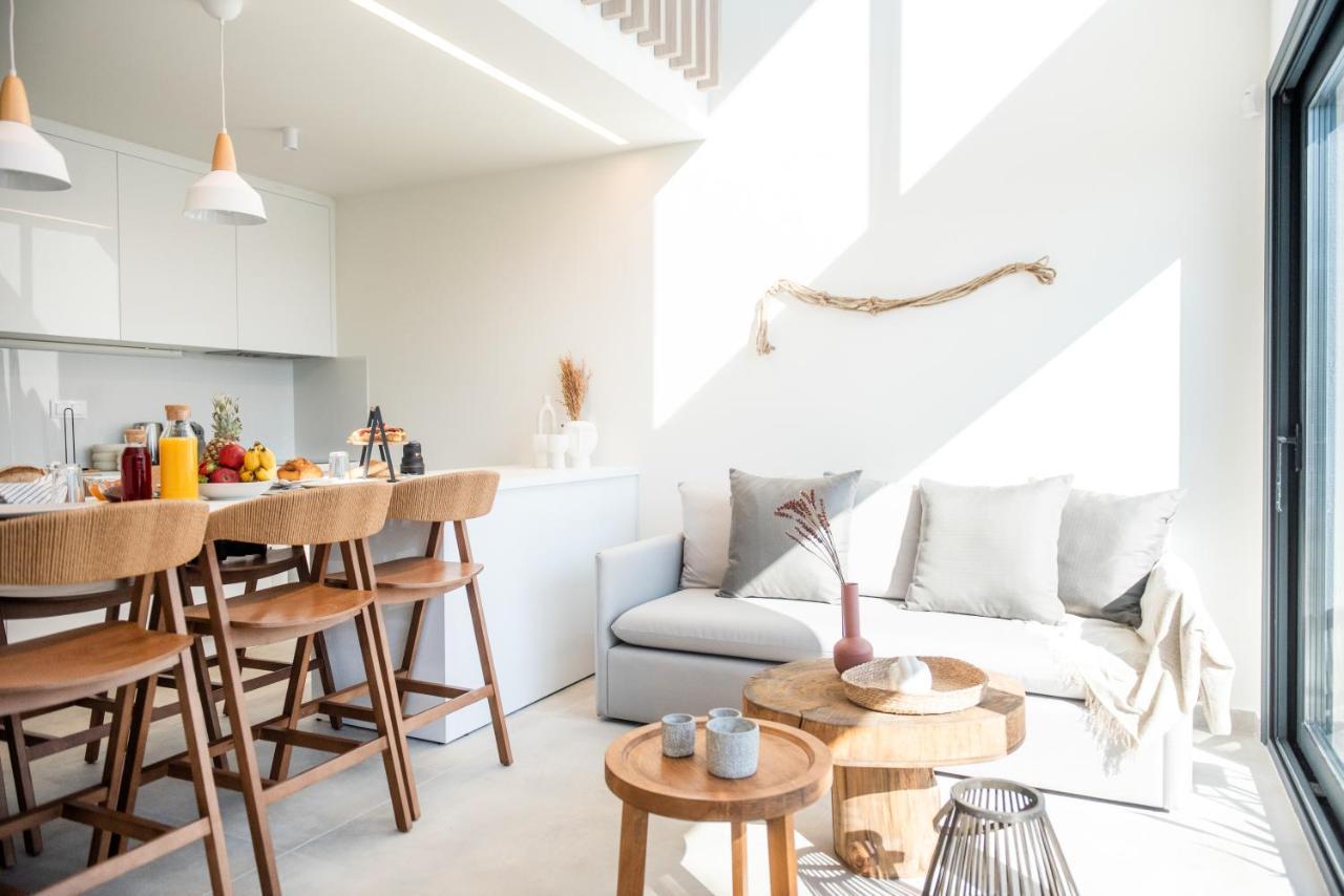 Serene Seafront Villas Неа Ираклия Екстериор снимка